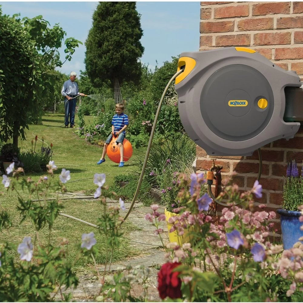 Hozelock Auto Reel With 40m Hose 4 Hozelock Auto Reel With 40m Hose - Image 2